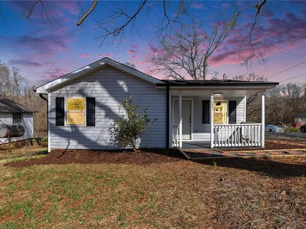 1237 Irving Ave, Eden, NC 27288