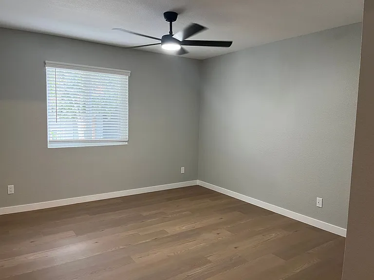 Corona Pointe Resort — Photo 132