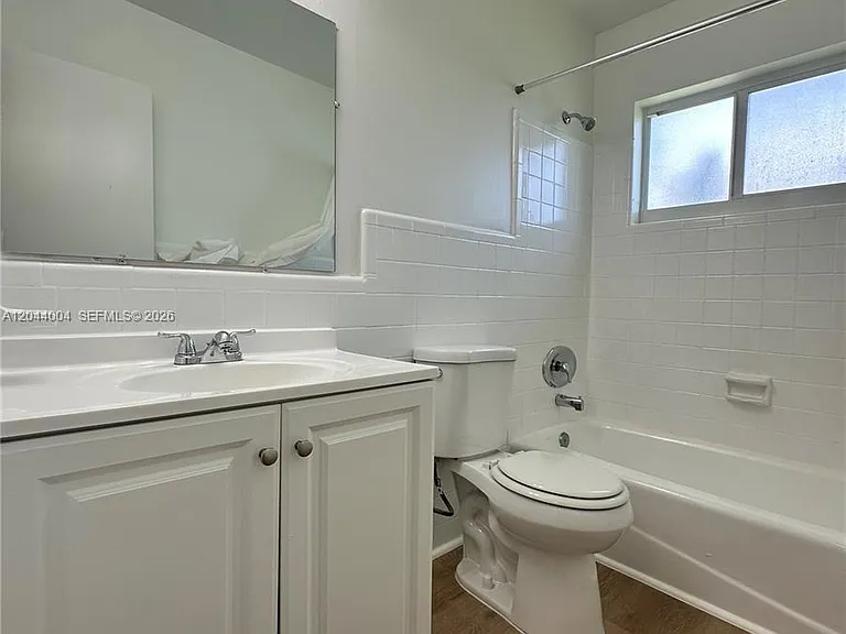 3700 NE 22nd Ave #4 — Photo 14