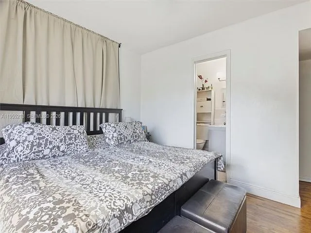 104 SW 40th Ave — Photo 4