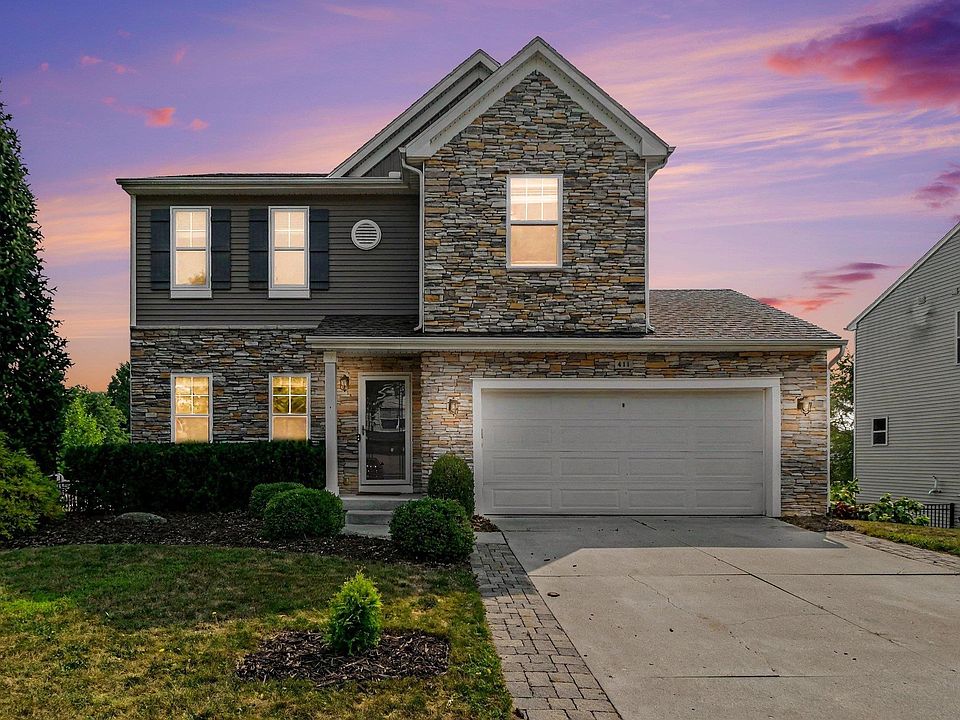 1st image of 411 Ridgewood Dr S