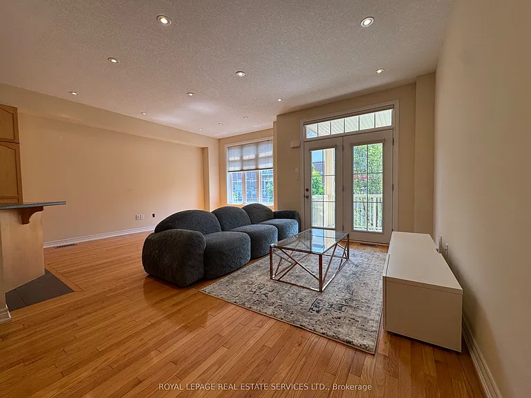 181 Plains Rd W #47 — Photo 9