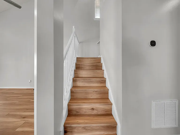 408 Holmes Blvd — Photo 30