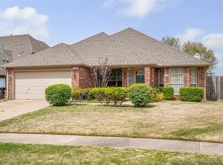 3200 W Elgin St, Broken Arrow, OK 74012