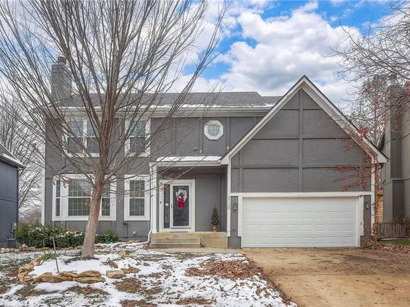 4738 Noreston St, Shawnee, KS 66226