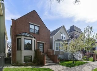 1923 W Barry Ave, Chicago, IL 60657