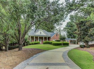 428 Winged Foot Dr, McDonough, GA