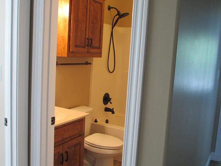 1403 Nottingham Dr — Photo 21
