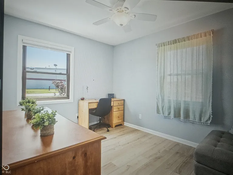 1004 W Noble St — Photo 14