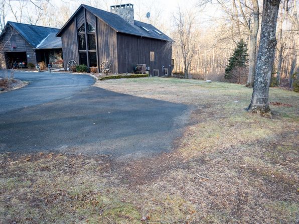 215 Old Newtown Rd #1