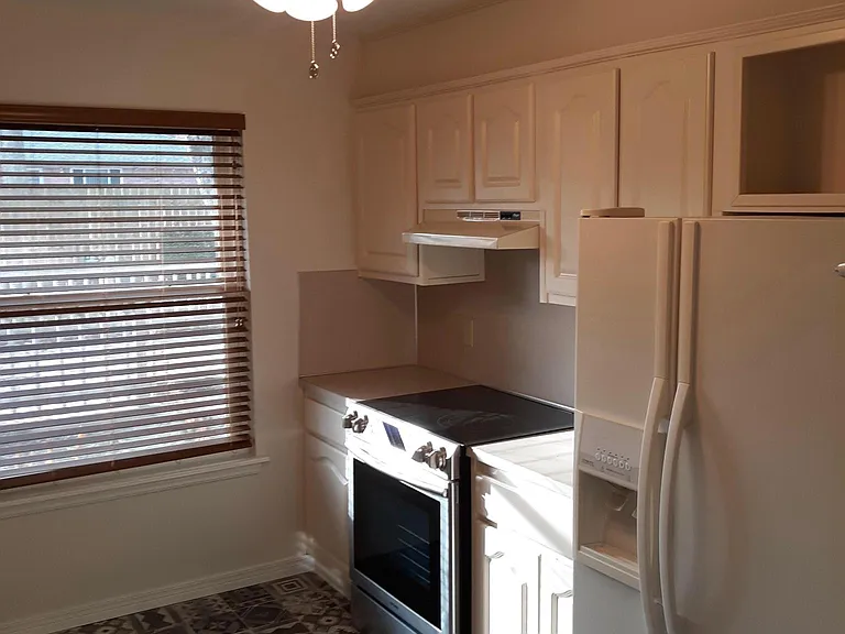 7340 S 70th East Ave — Photo 10