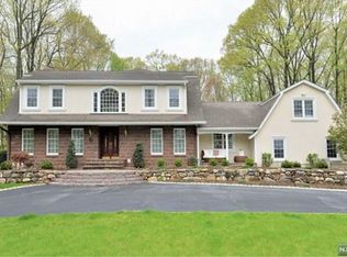 65 W Wildwood Rd, Saddle River, NJ 07458
