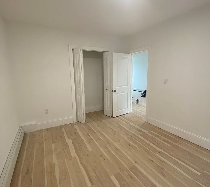 Building Photo 5