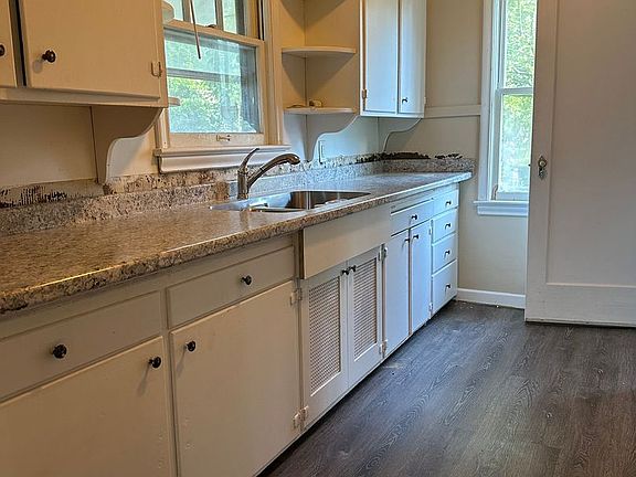 4th image of 744 Wallgate Ave