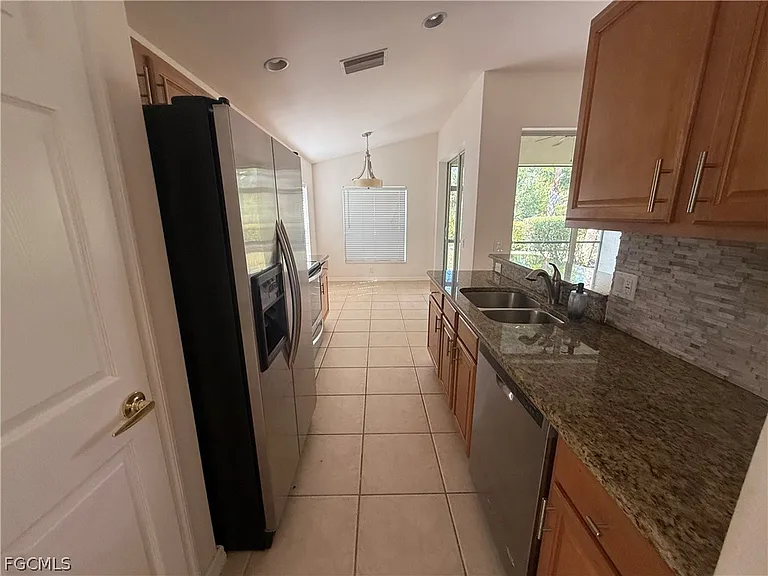 9918 Horse Creek Rd — Photo 3