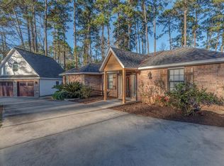 10 Cole Brook Ln, Conroe, TX 77304