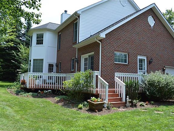 4th image of 1211 Twelve Oaks Ct
