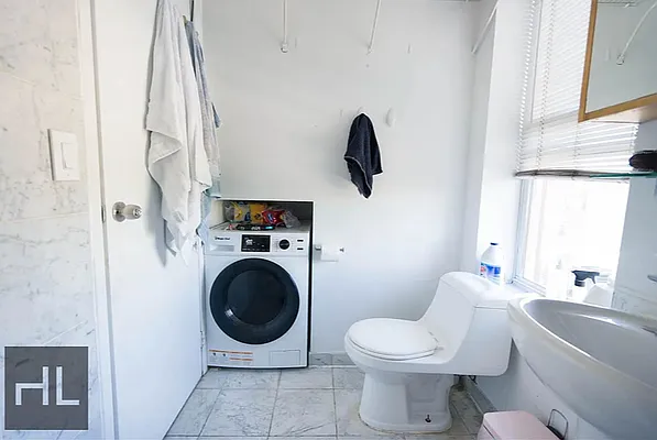 Rented by Highline Residential | media 15