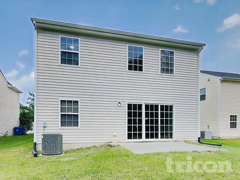 910 Statler Dr — Photo 17