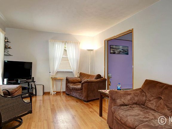 5th image of 4640 Brooklyn Ave SE