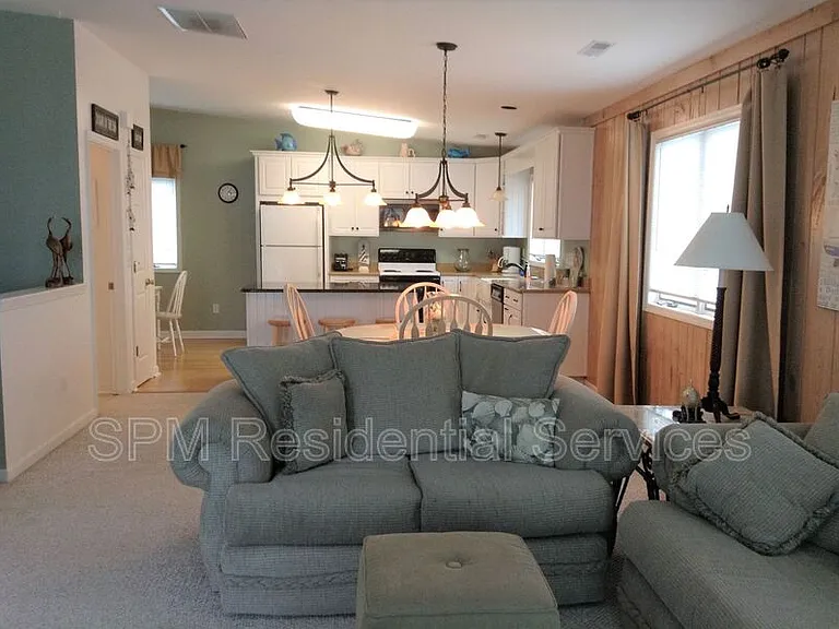 2A E Crane St — Photo 6