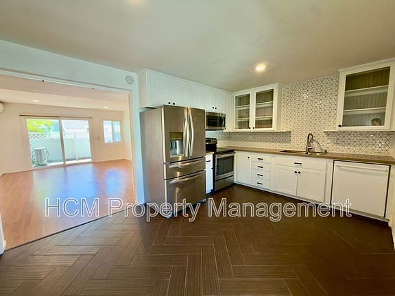 3rd image of 16 Terrace Cir
