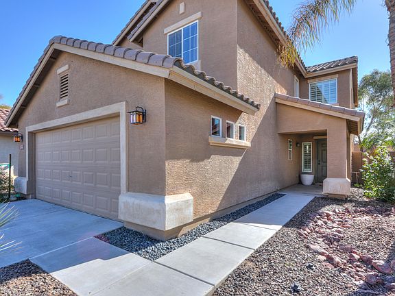 3rd image of 41181 W Cahill Dr