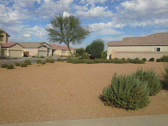 4th image of 34900 N Mirandesa Dr