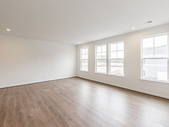 004_York_Family Room