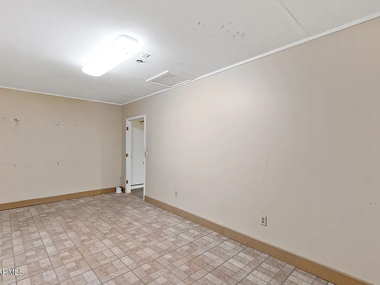 4503 W Bryce Ln — Photo 29