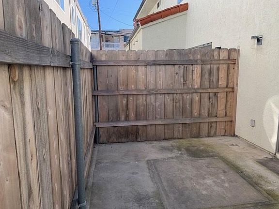4th image of 4846 Del Monte Ave