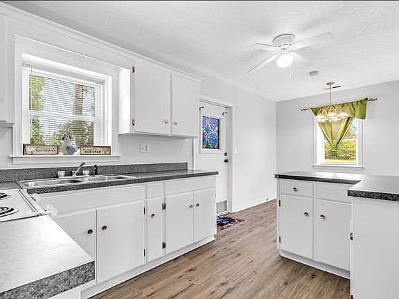 5th image of 102 Palmetto Dr