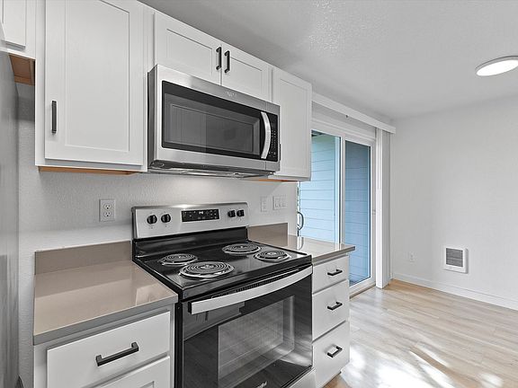 3rd image of 12247 NW Cornell Rd APT 101