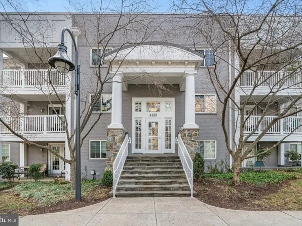 4189 S Four Mile Run Dr Unit 101, Arlington, VA 22204
