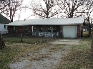 518 W 7th St, Chelsea, OK 74016