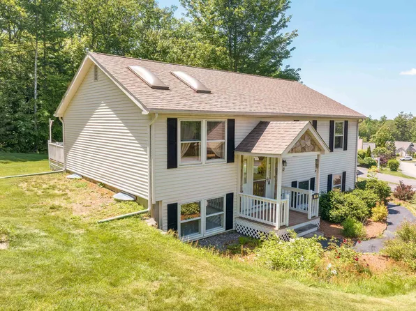 10 Red Oak Drive, Gilford, NH 03249