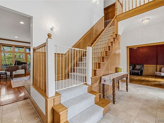 4th image of 207 Forest Creek Ln