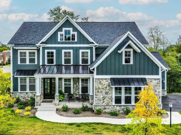 555 Tilley Ct, Crozet, VA 22932