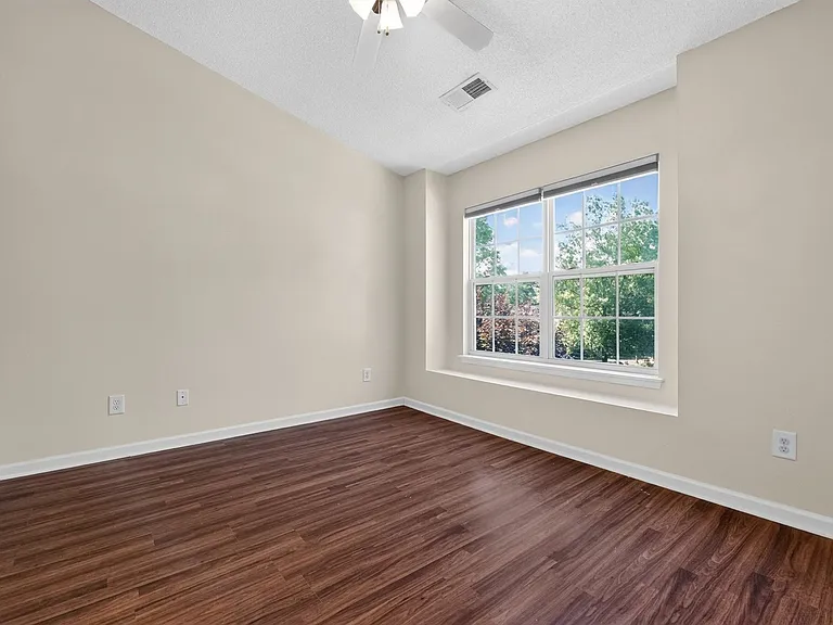 204 Butler Pl — Photo 18