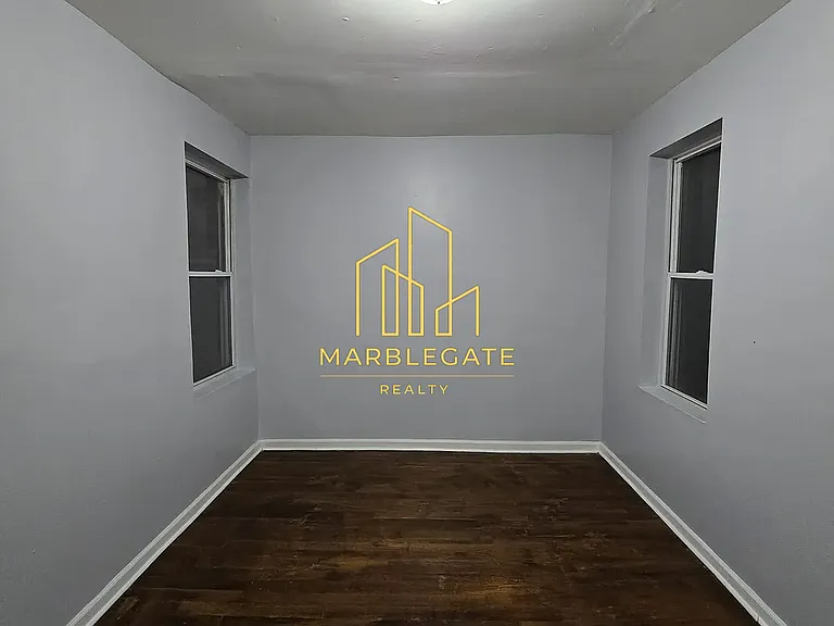 310-312 14th Ave #55 — Photo 4