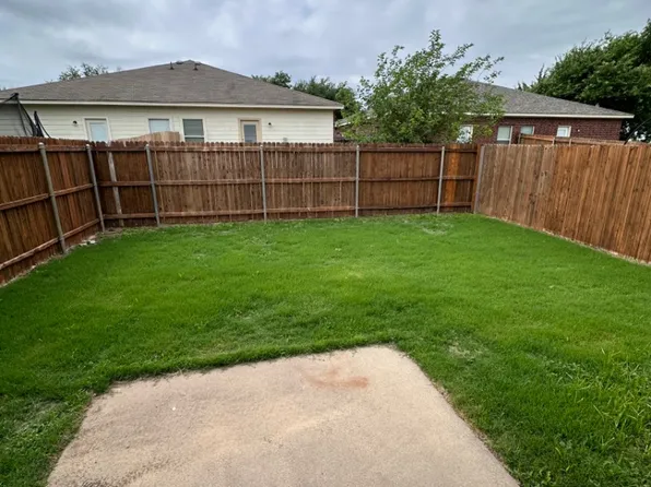 990 W Sierra Vista Ct, Midlothian, TX 76065