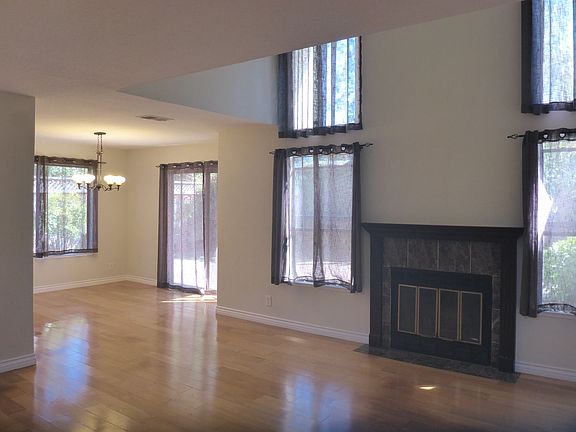 2nd image of 3030 Greenbriar Ct