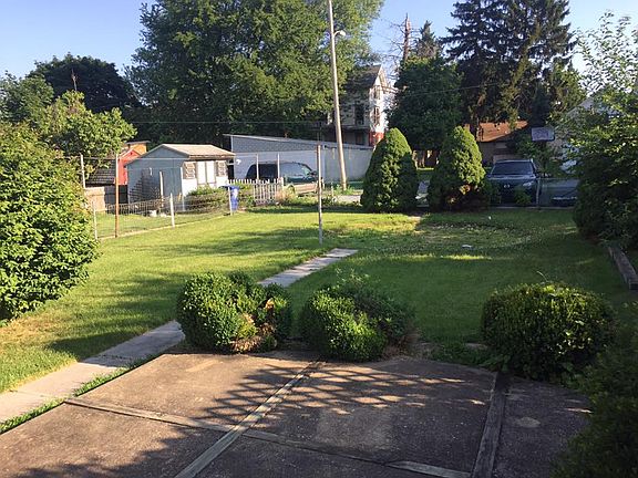 4th image of 451 E Weidman St