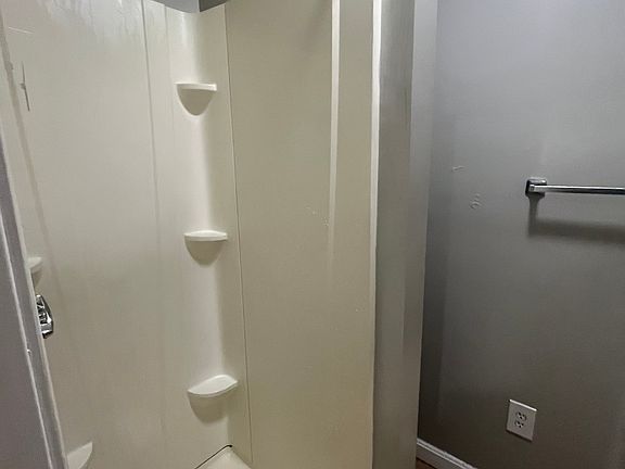 5th image of 590 Charles St APT 9