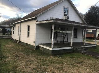 47 Jackson St, Prestonsburg, KY 41653