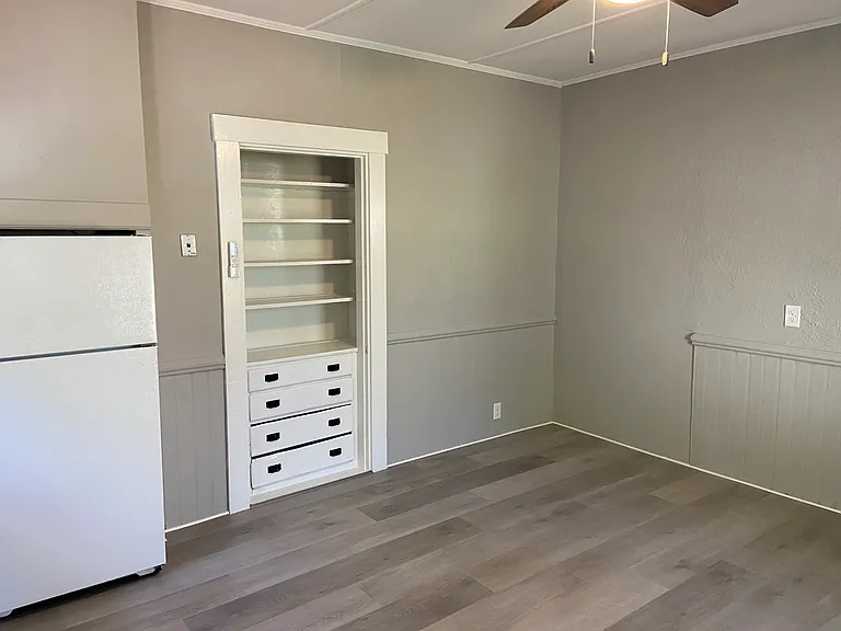 30-32 Elm St #30B — Photo 8
