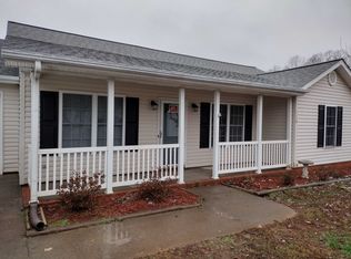 110 Sir Charles Ct, Clemmons, NC 27012