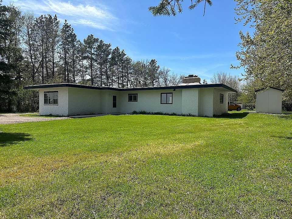 3319 HWY 20 - Front View