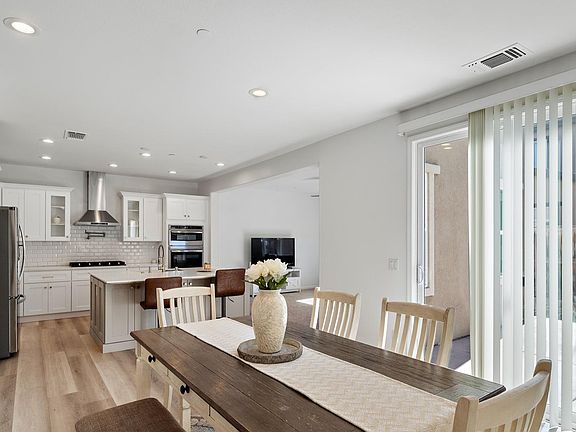 3rd image of 1555 Karleigh Place