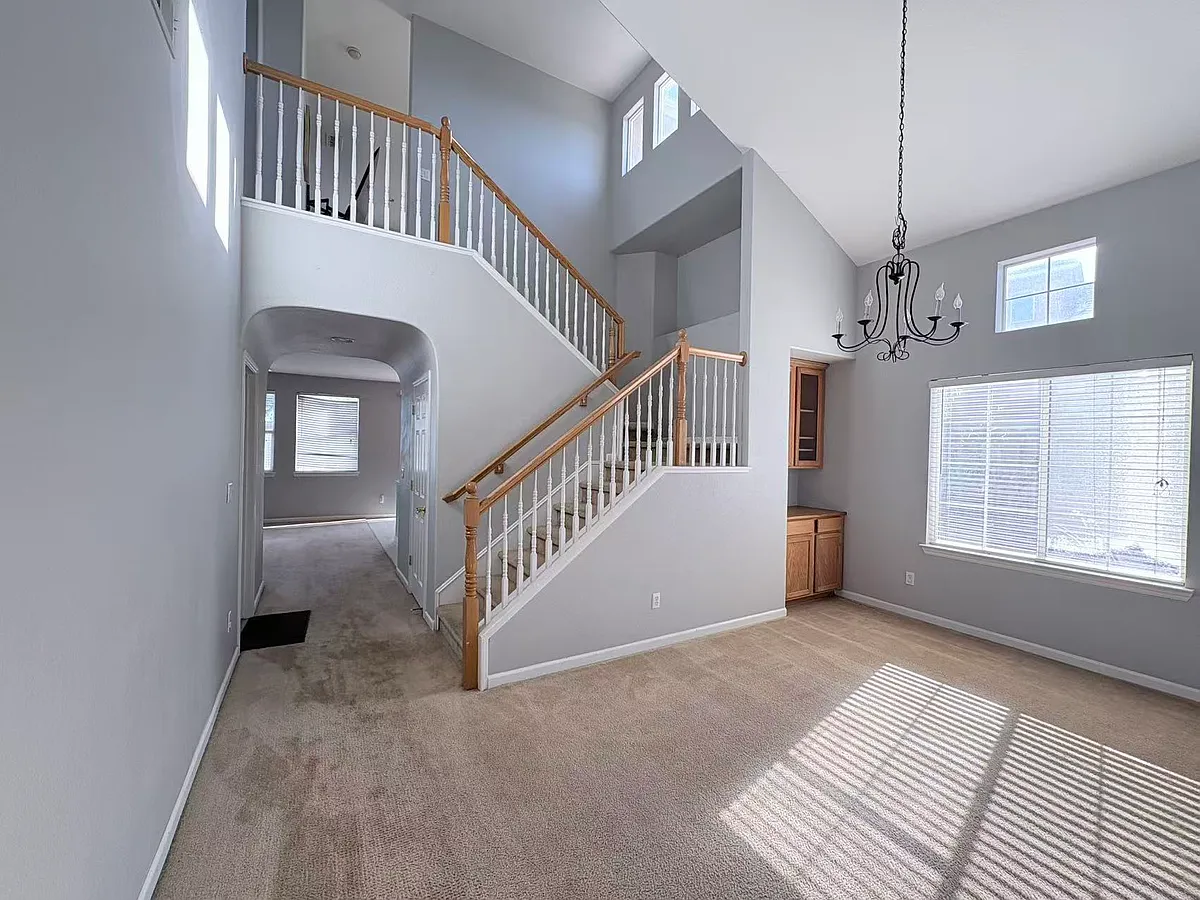 Building Photo - 8287 Lauffer Way